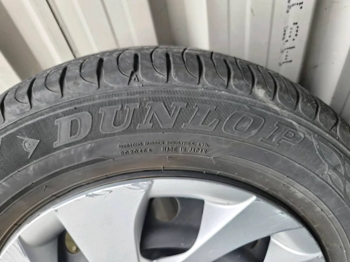 14'' Toyota Yaris Wheels / Tyres and Lug Nuts - Image 4