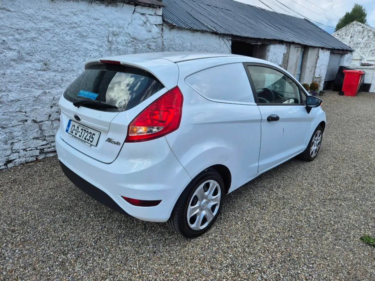 Ford Fiesta Van - Image 2
