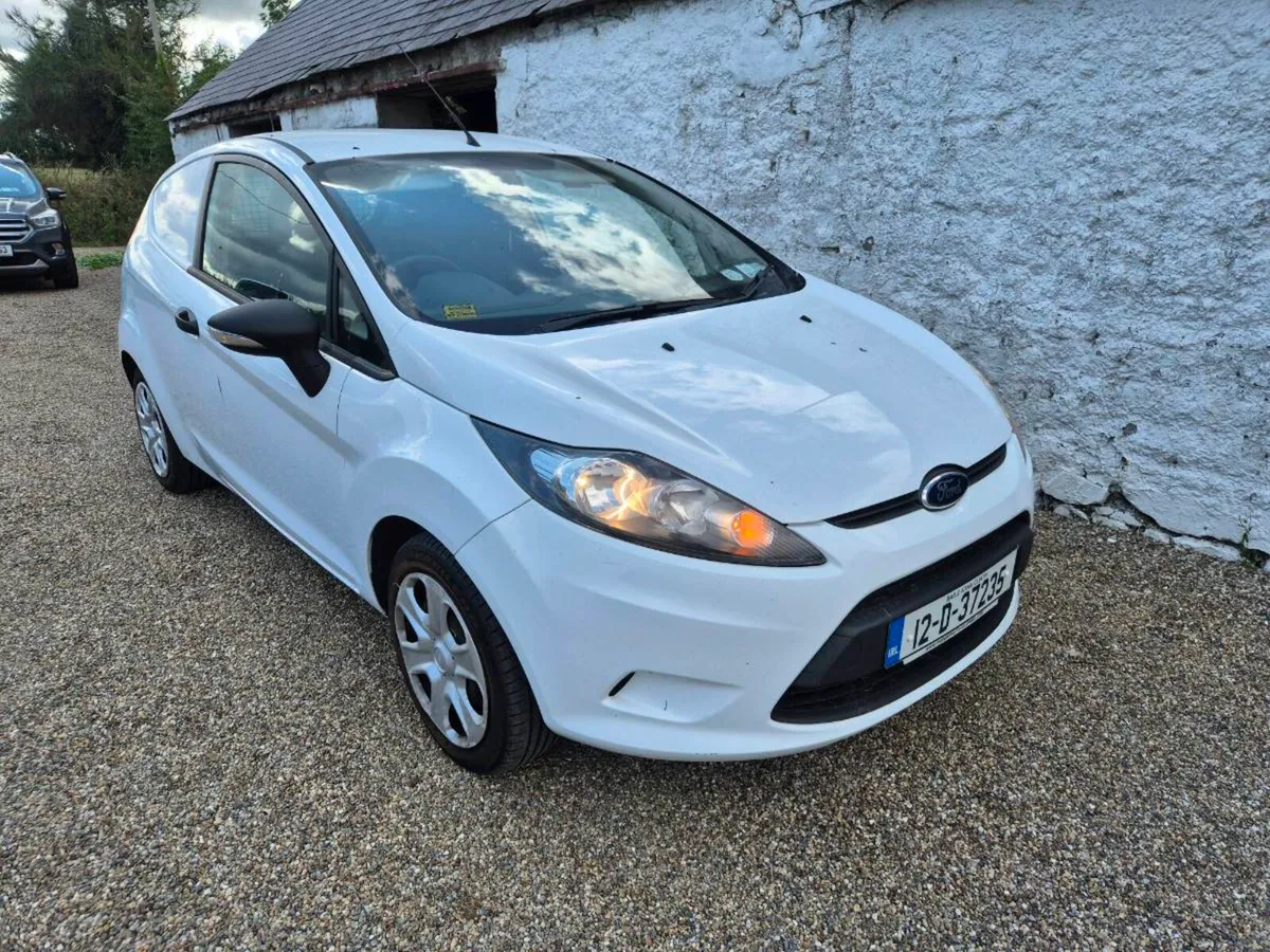 Ford Fiesta Van - Image 1