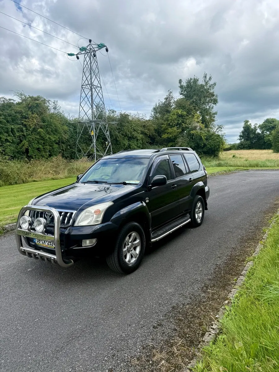 Toyota Land Cruiser LC4 - Image 2