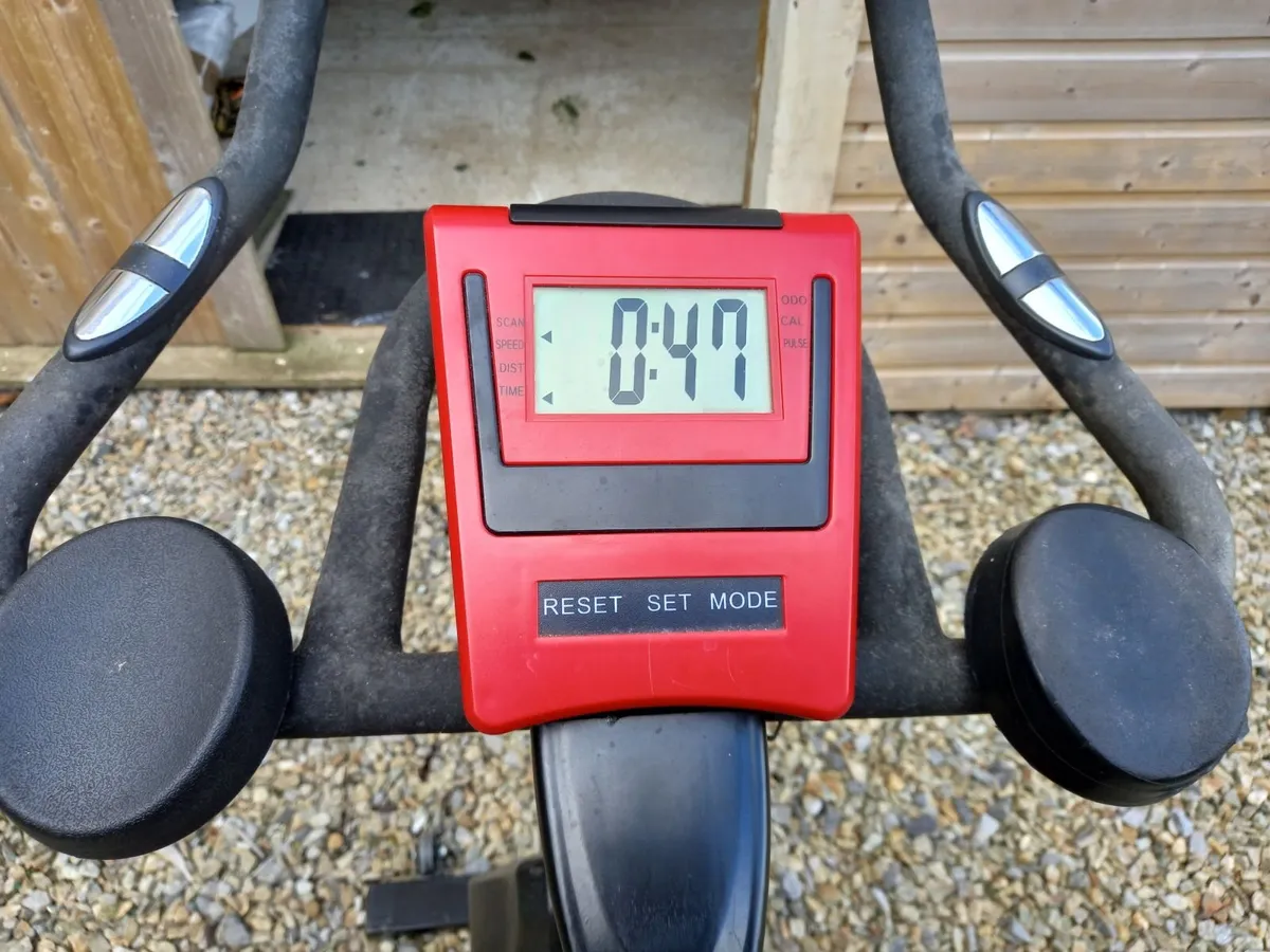 exercise bike with monitor - Image 3