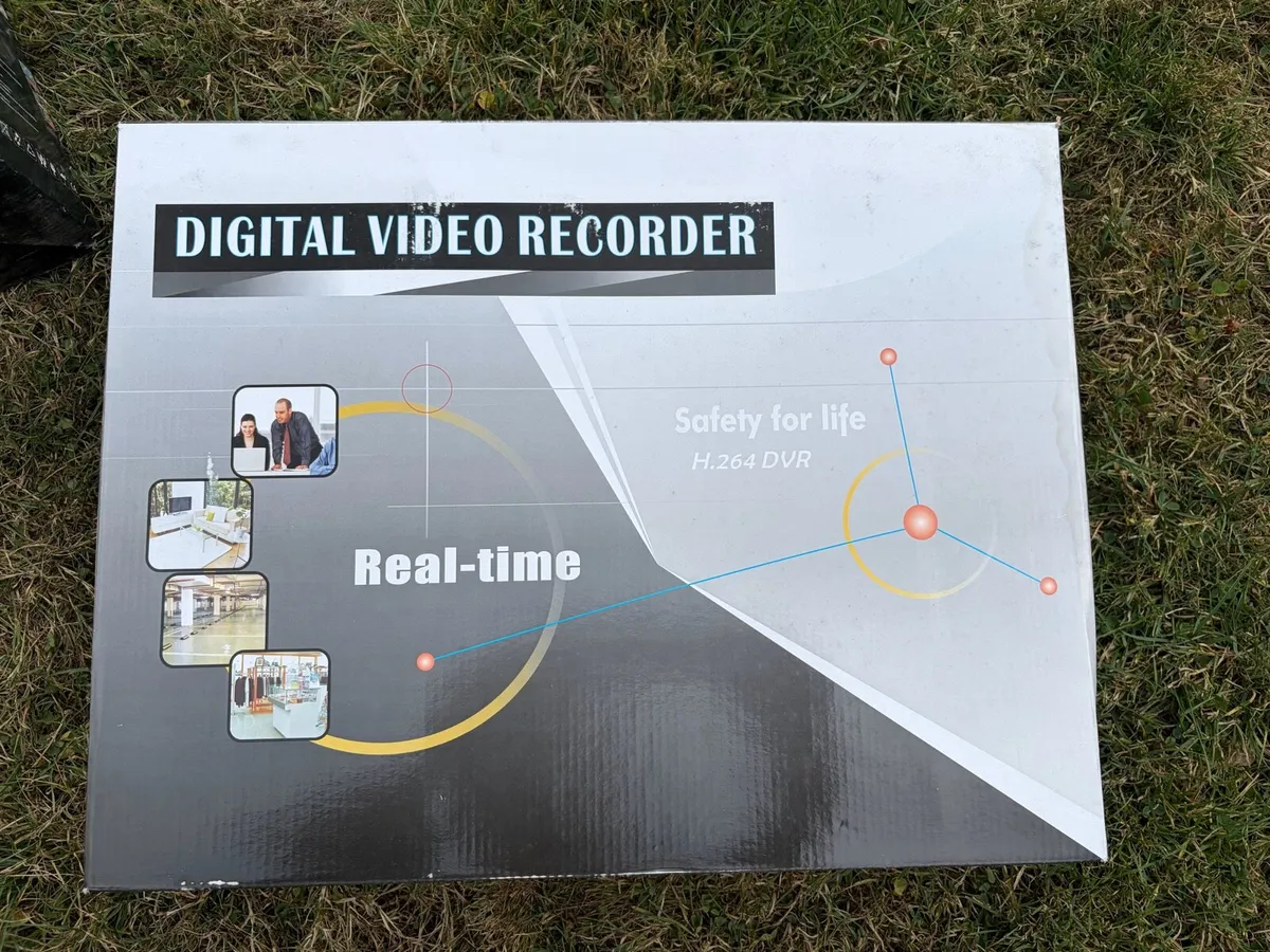 CCTV recorder and 5 cameras - Image 3