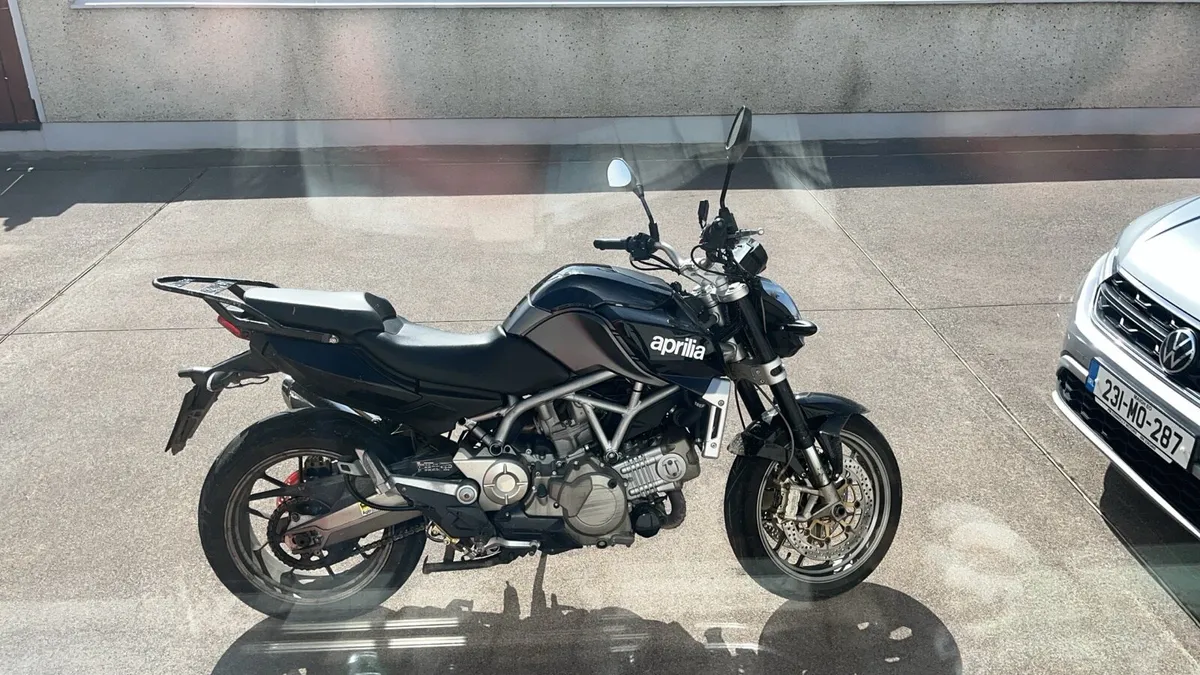 Motorbike - Image 4