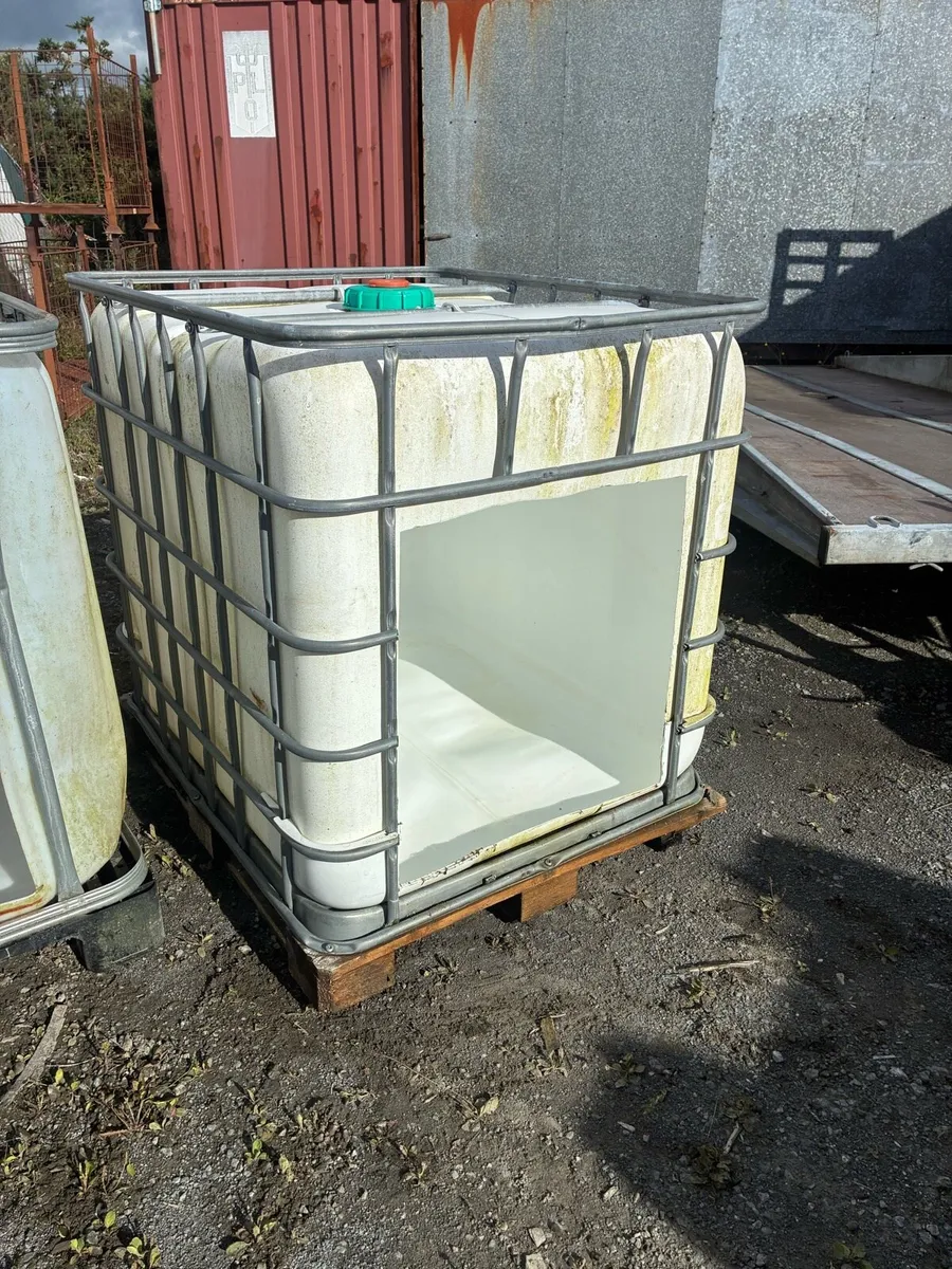 Calf shelter IBC’s - Image 1