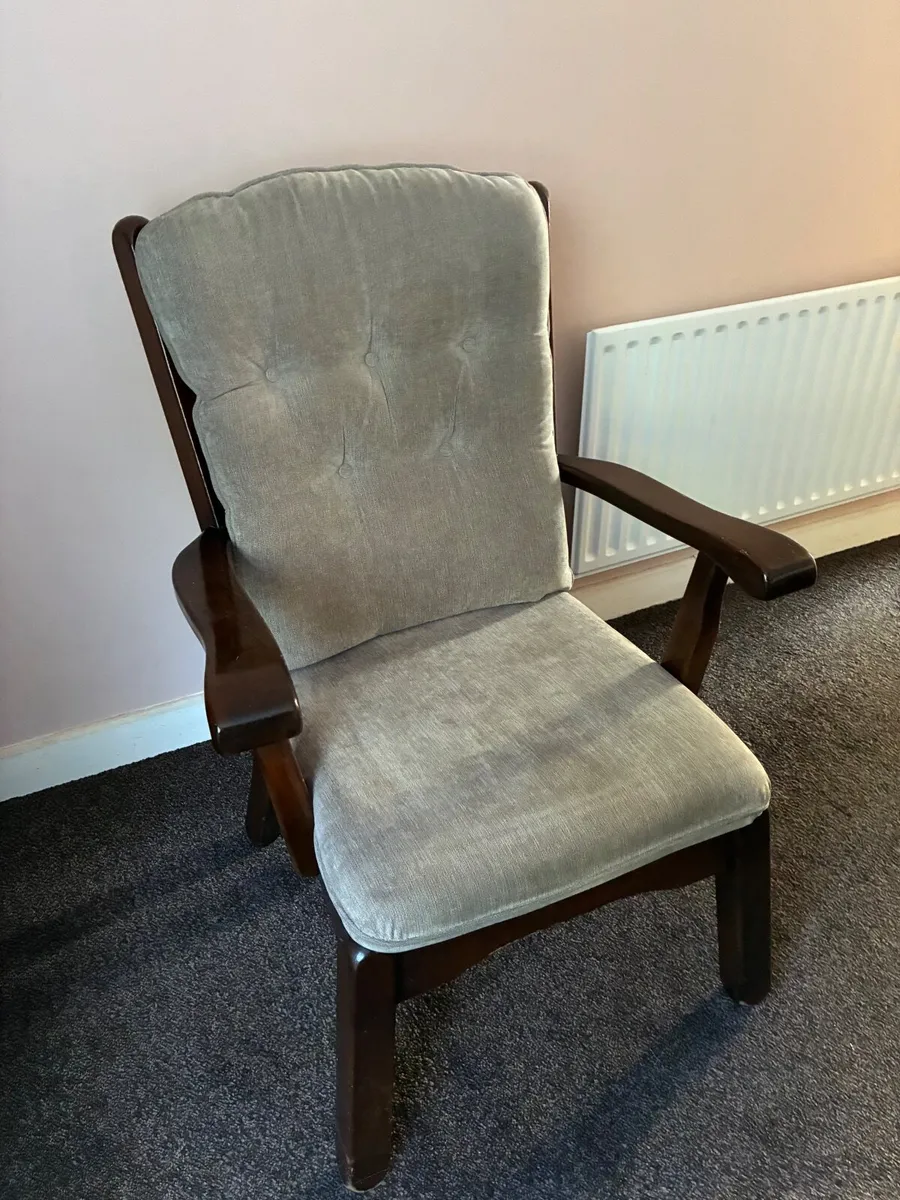 2 fireside chairs - Image 3