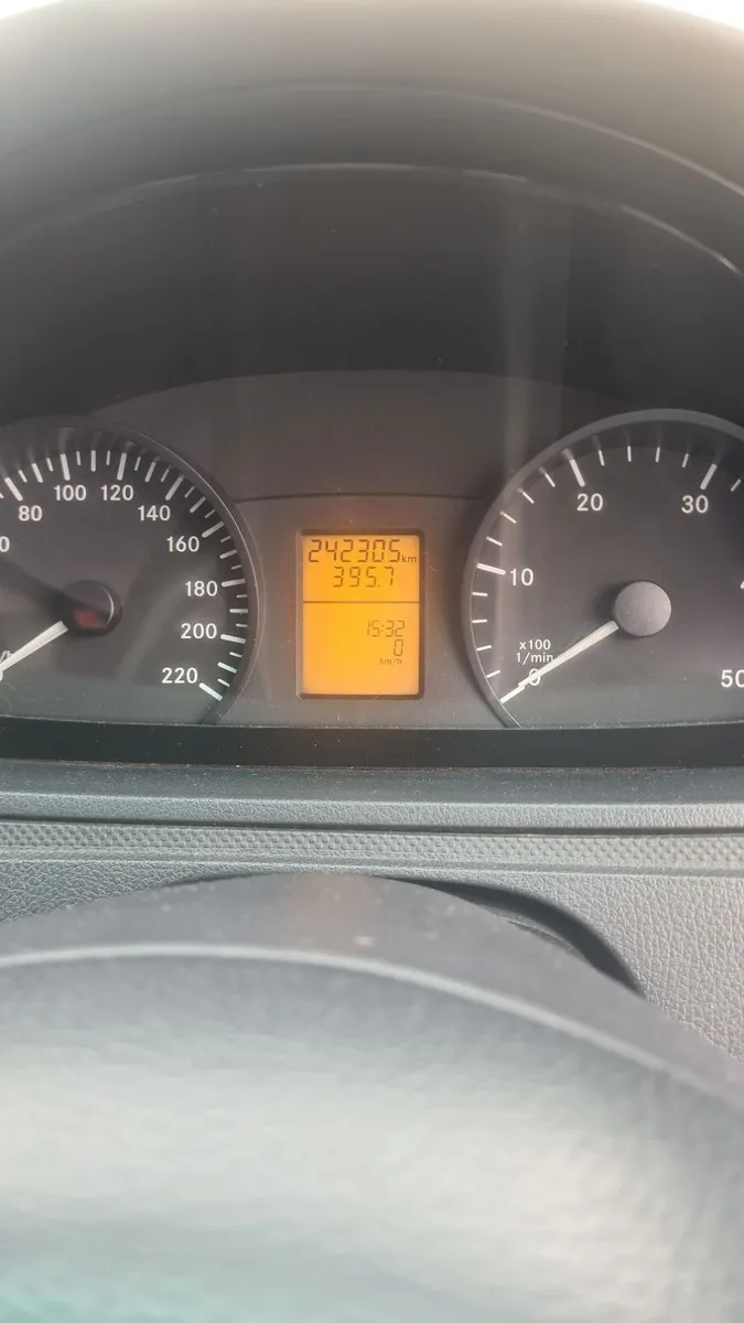 Mercedes-Benz Vito 2014 - Image 3
