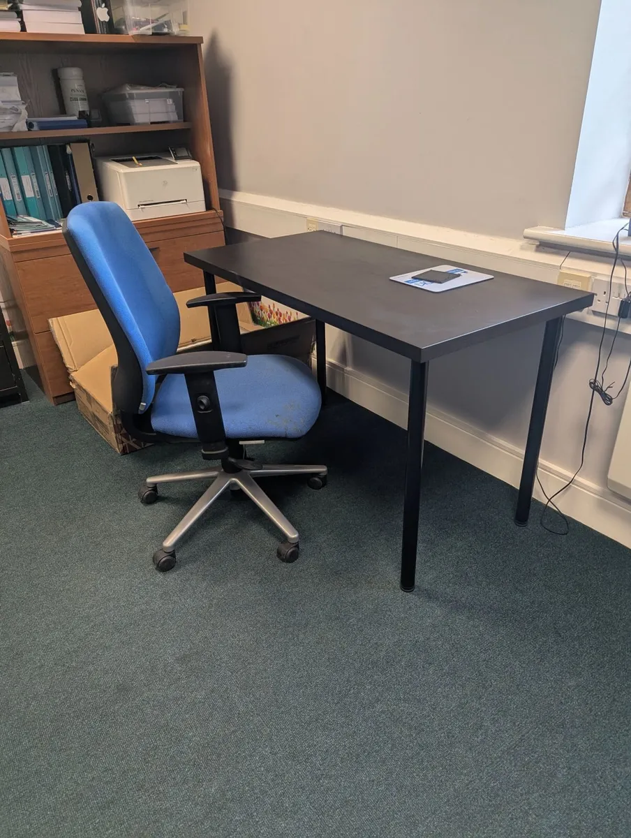 Office furniture - Image 2