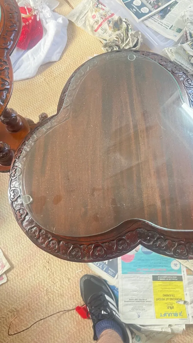 Shamrock-Shaped Occasional Table – Carved Border - Image 3