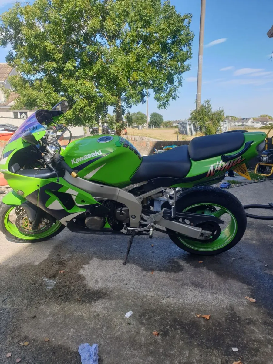 1998 Kawasaki ZX6R - Image 2