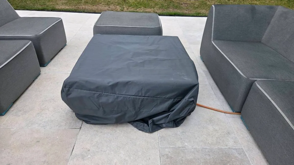 High-end Elementi Manhattan Fire Pit Table - Image 3
