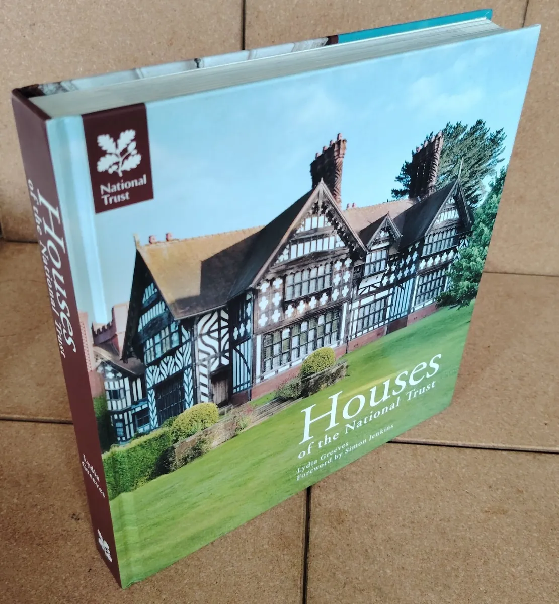 Houses of the National Trust Hardback 2013 - Image 1