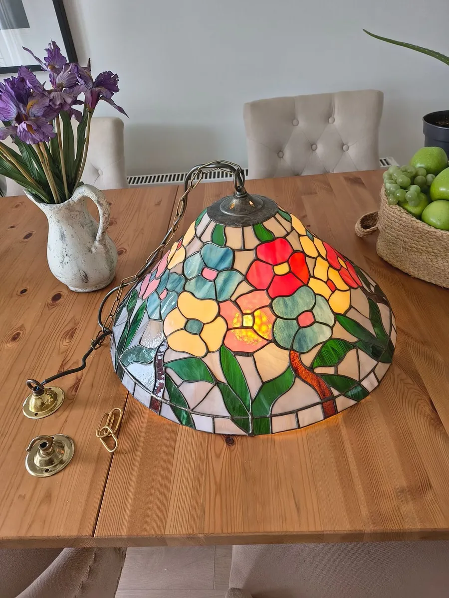 Vintage Tiffany style stained glass pendant light - Image 2