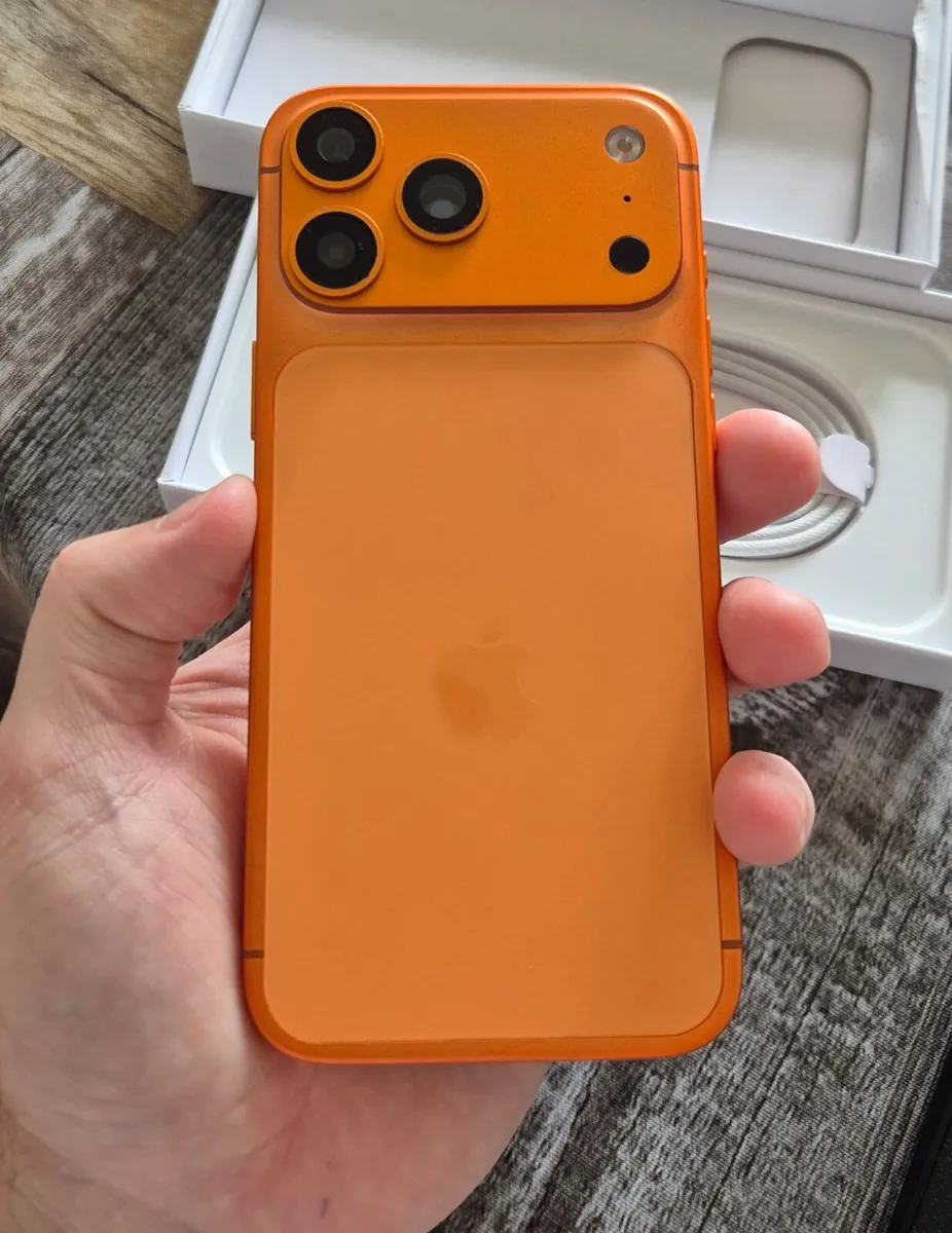 iPhone 17 pro max - Image 3