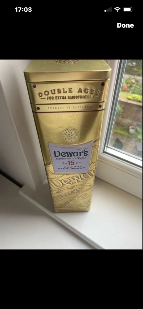 Dewars 15 yrs aged Metal Box - Image 1