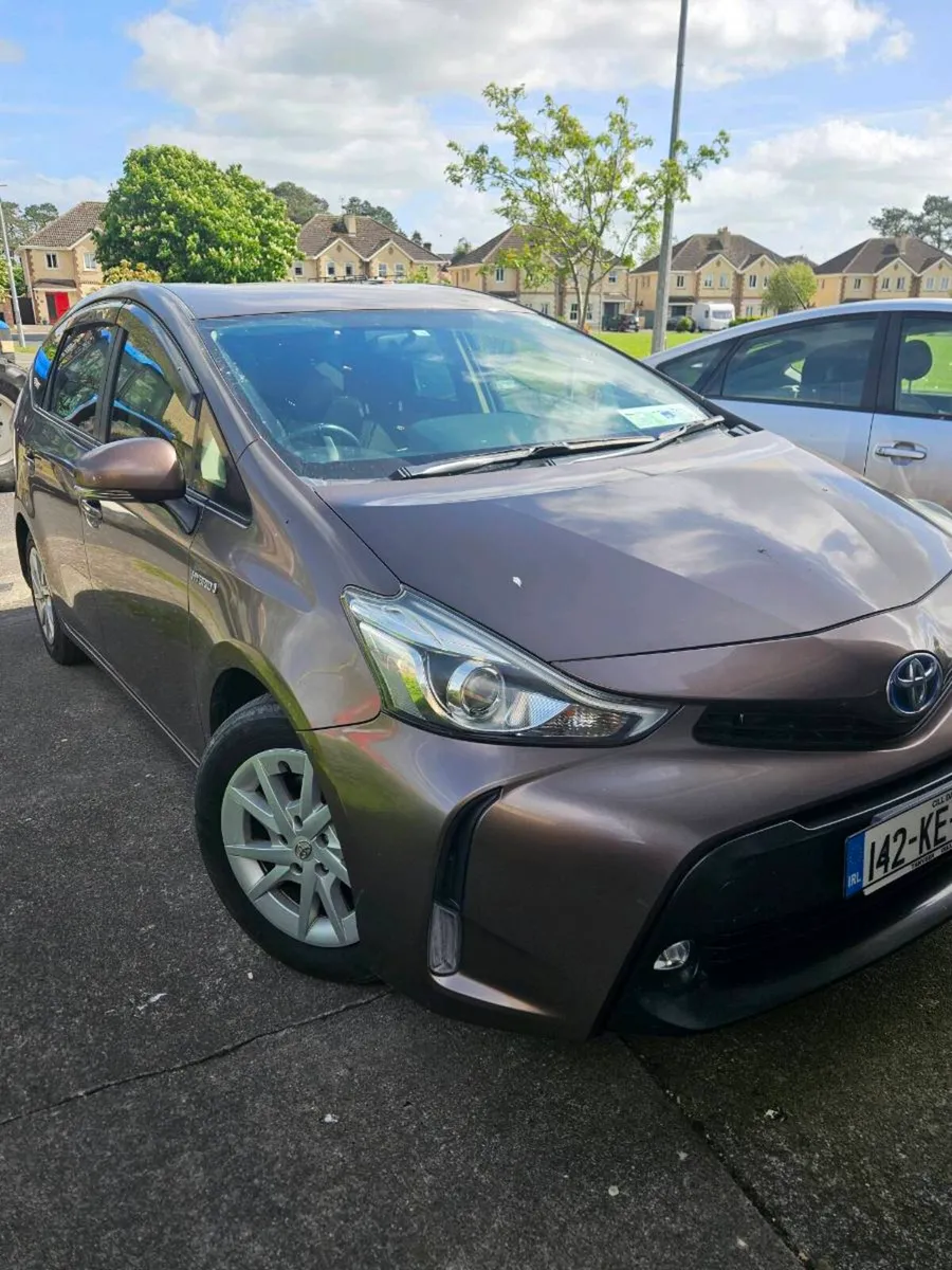 2014 Toyota Prius Alpha G Touring 7 Seater.

Only - Image 1