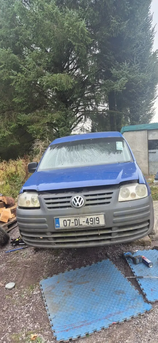 Caddy breaking - Image 1