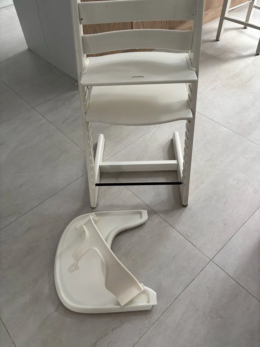 Stokke baby high chair feeling - Image 2