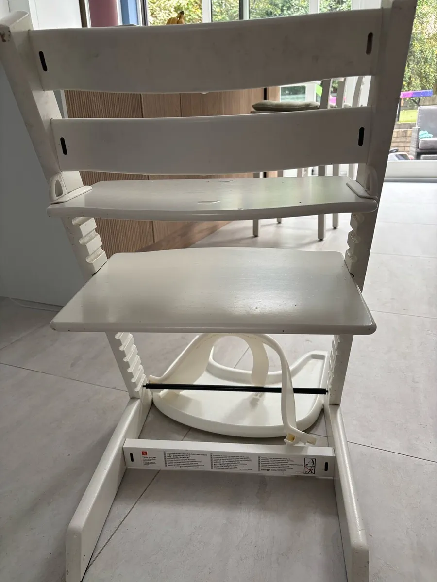Stokke baby high chair feeling - Image 3
