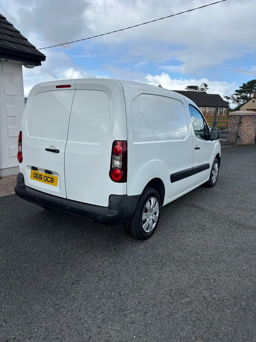 2016 Peugeot partner 200vrt (berlingo) - Image 4
