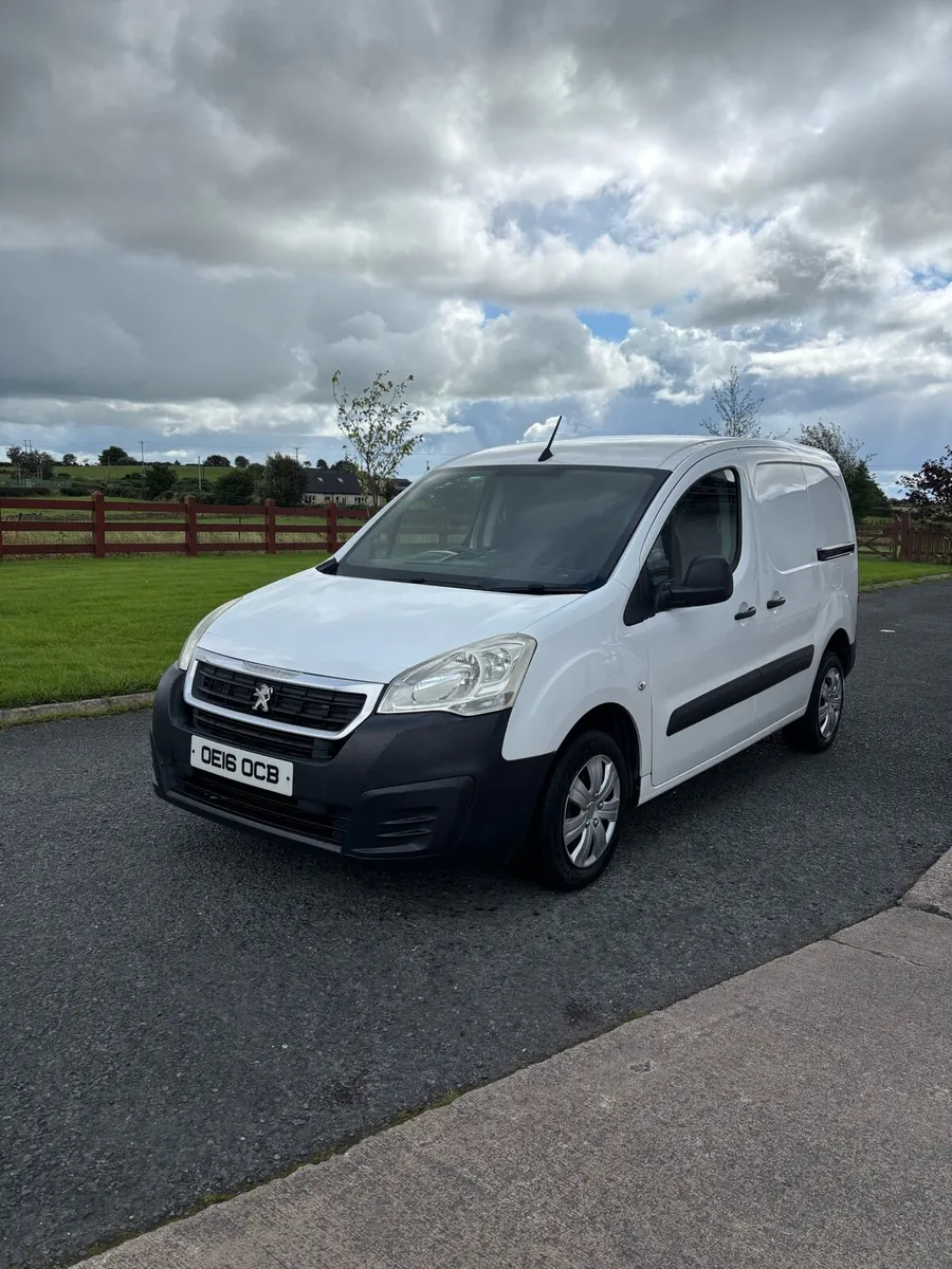 2016 Peugeot partner 200vrt (berlingo) - Image 1