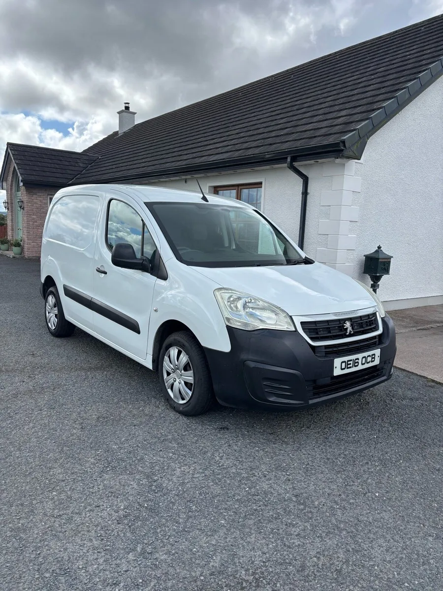 2016 Peugeot partner 200vrt (berlingo) - Image 2