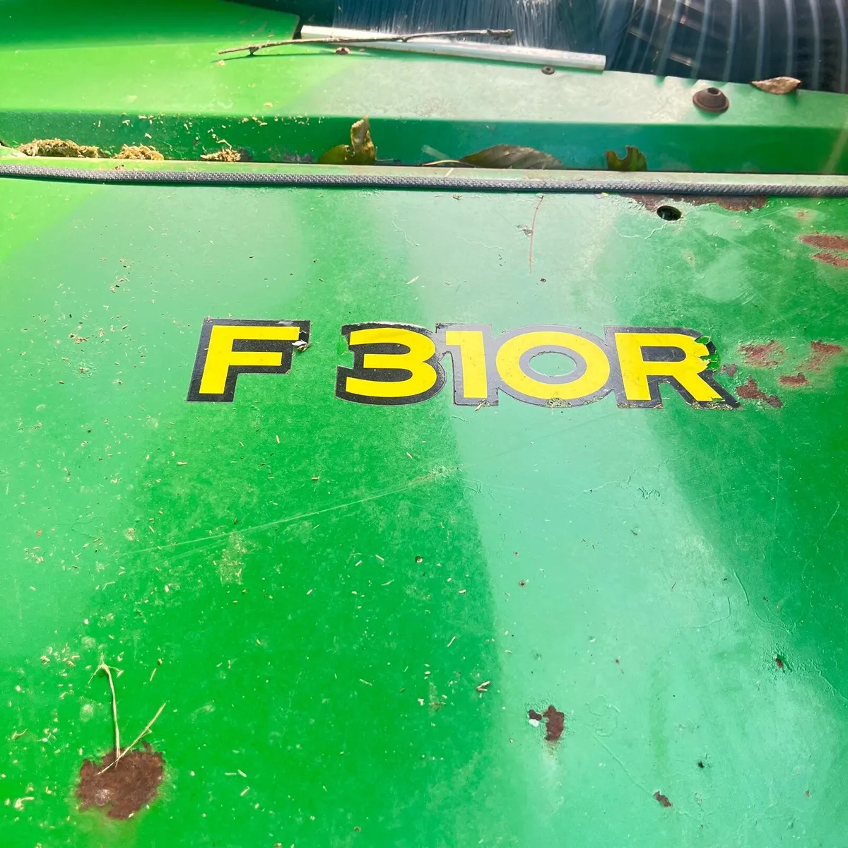 John deere mower - Image 1
