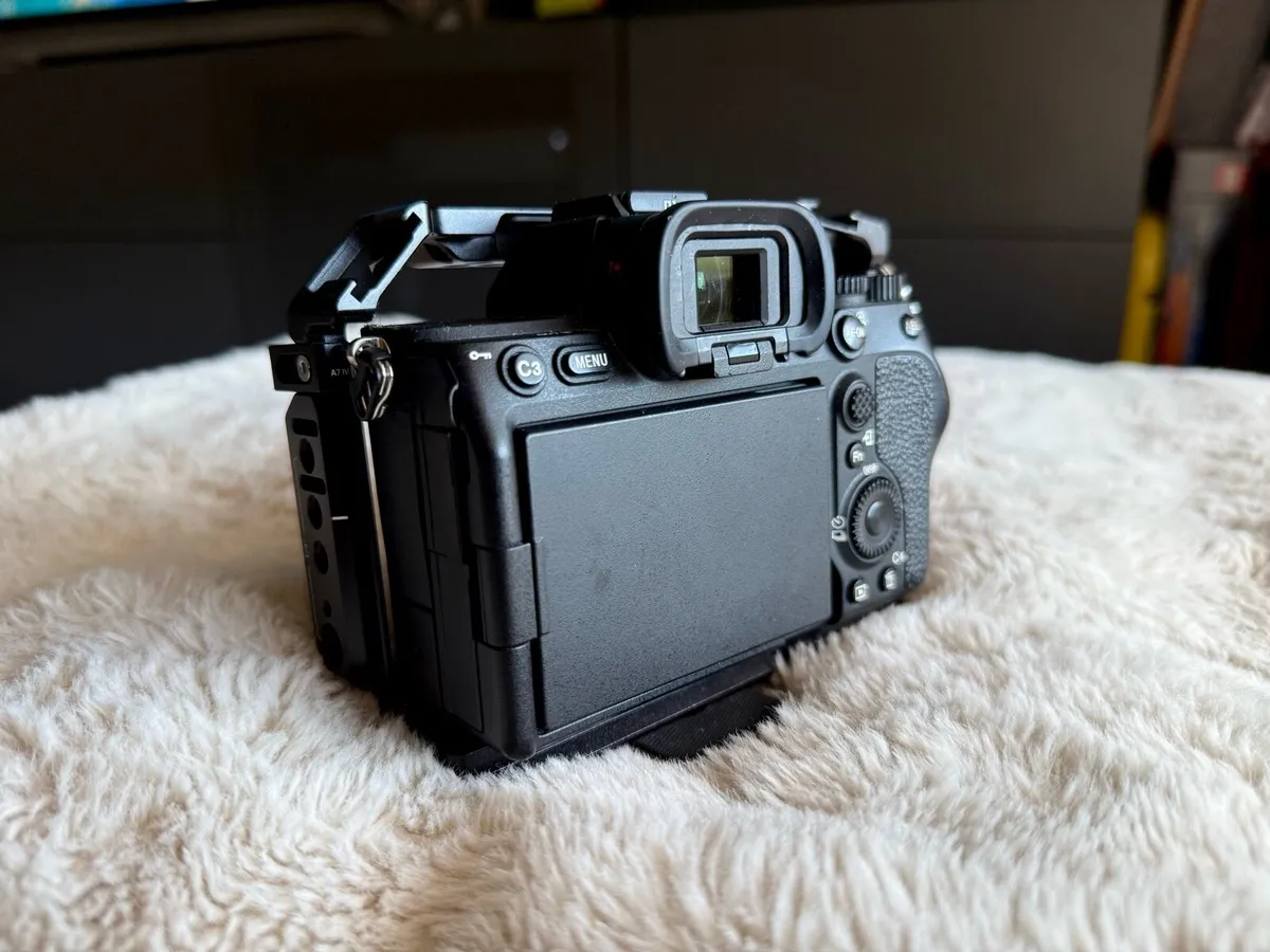Sony A7IV - Image 4