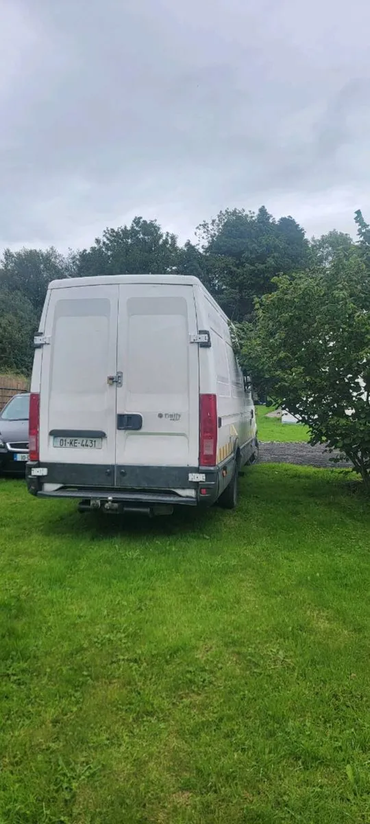 Camper Van - Image 2