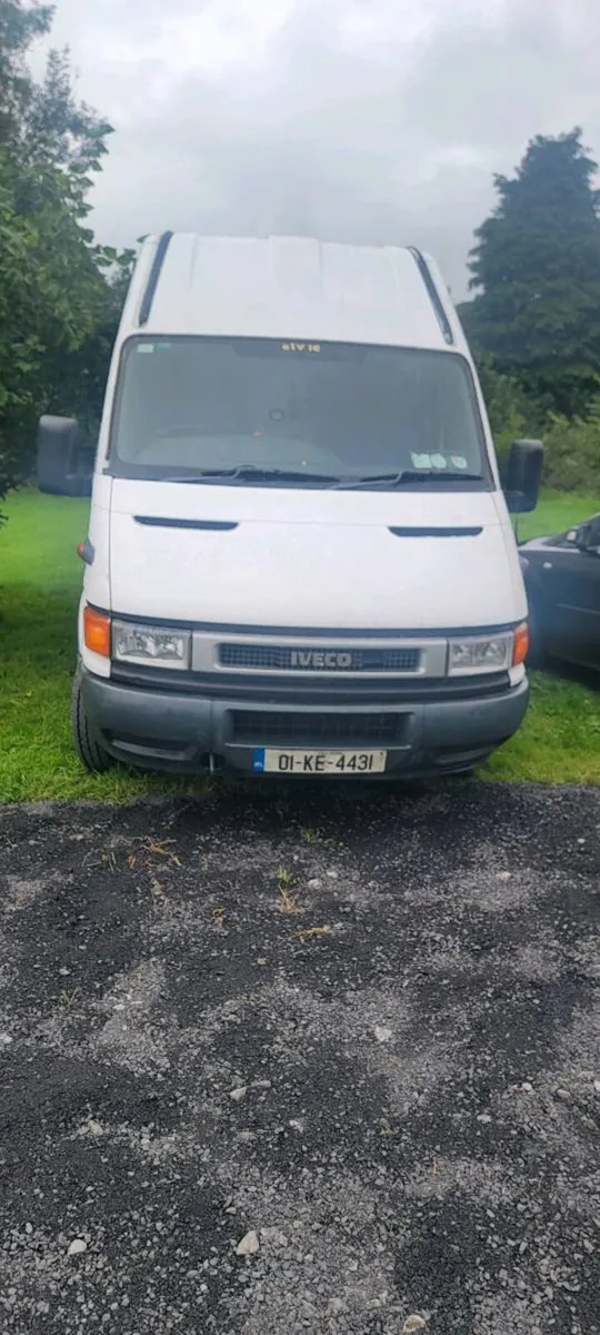 Camper Van - Image 3