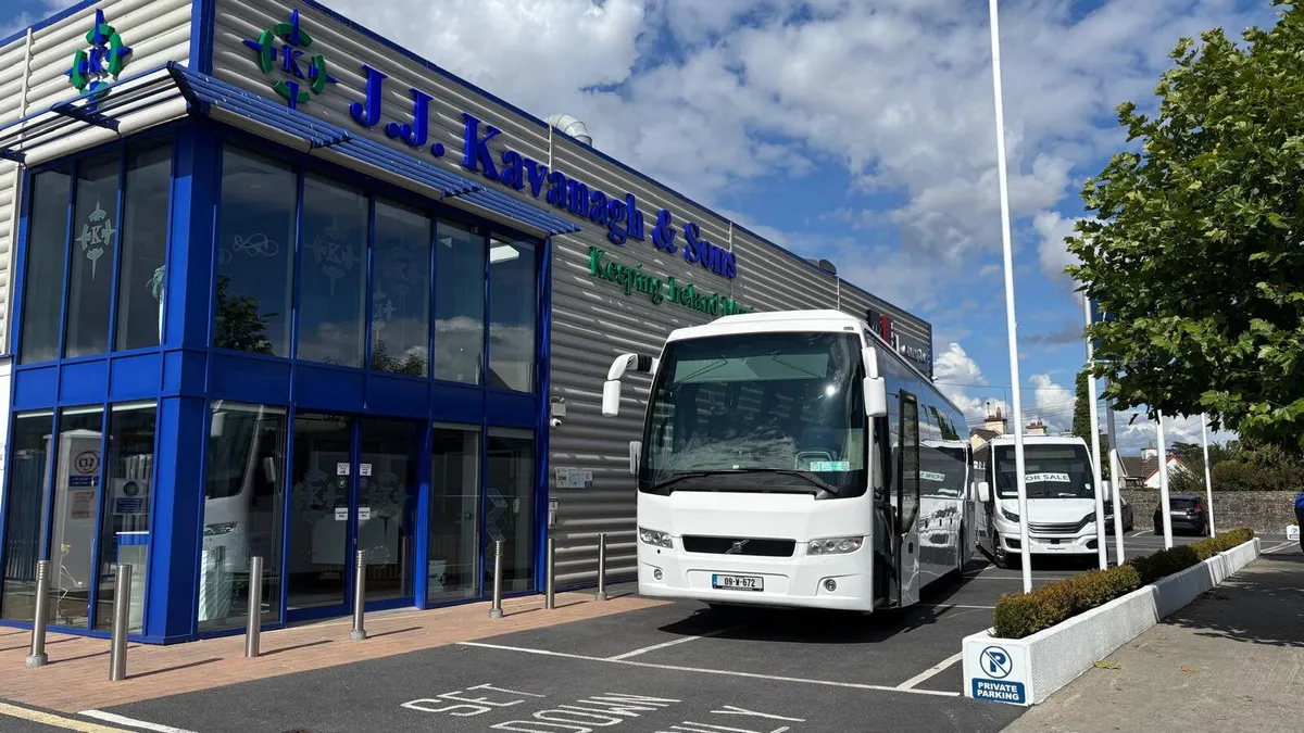 Volvo 9700 53 Seater Coach - Image 1