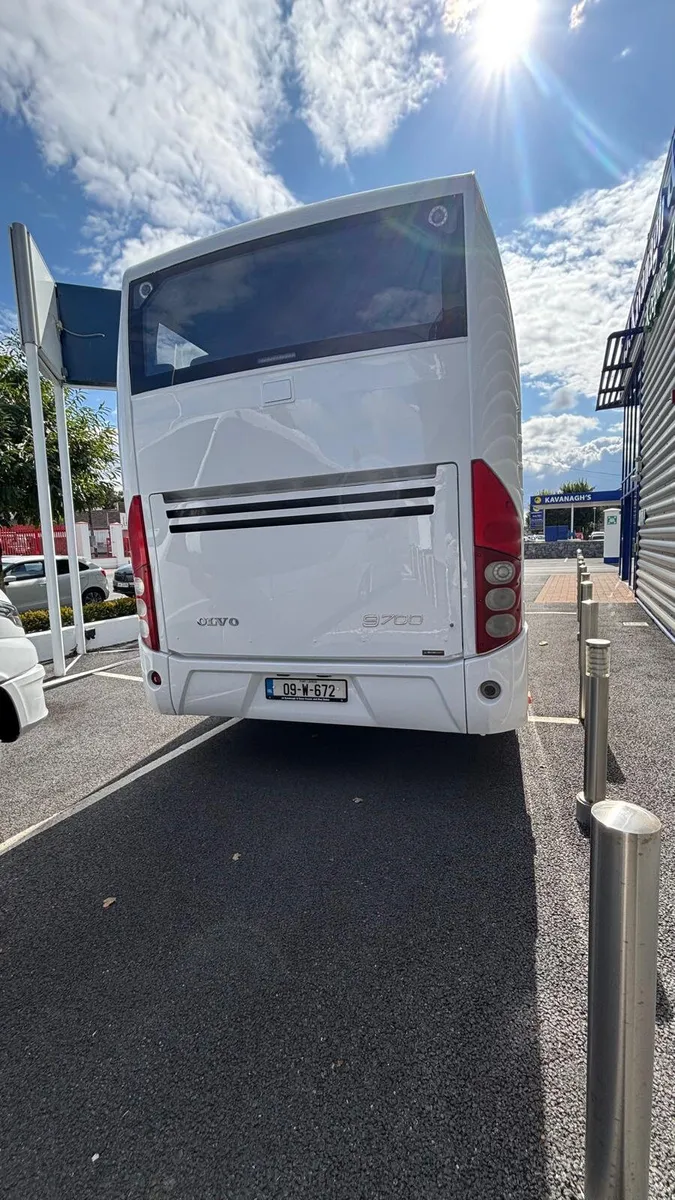 Volvo 9700 53 Seater Coach - Image 4