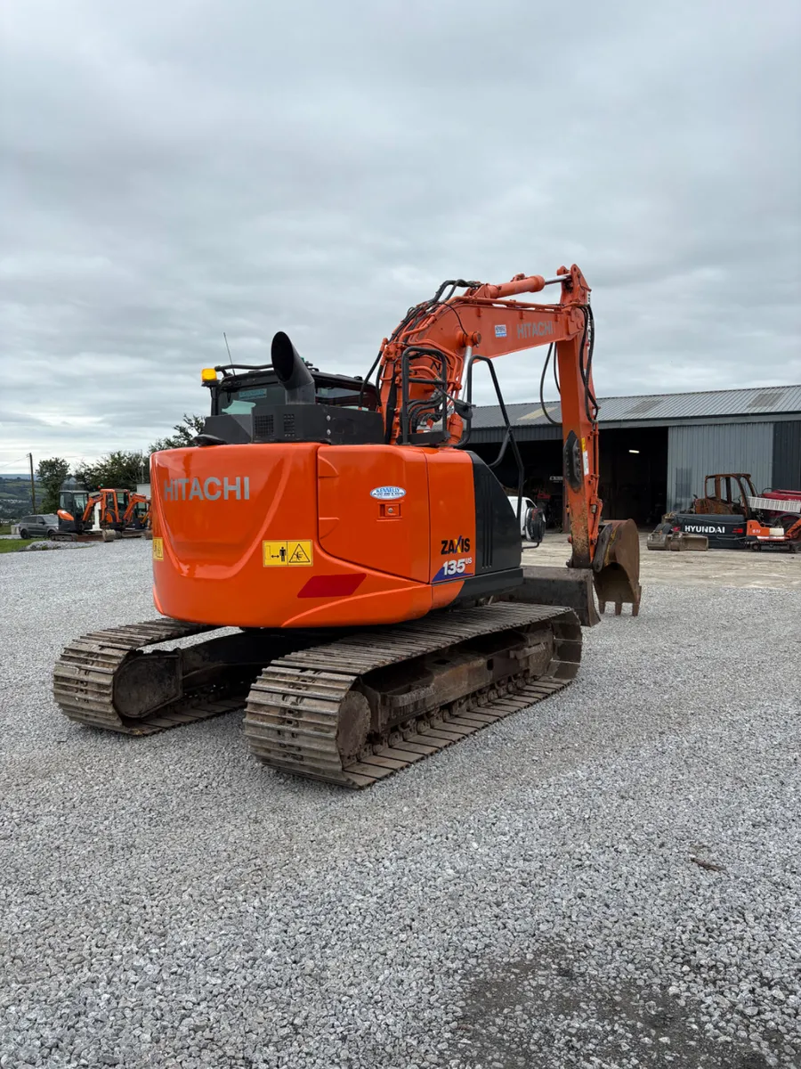 Hitachi zx135-6.           2018 - Image 4