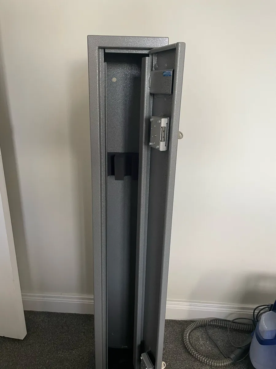 Gun Safe - Image 3