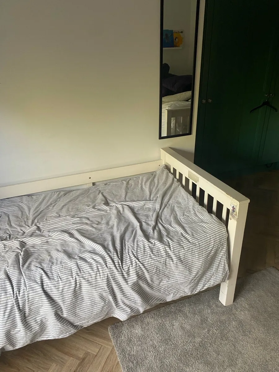 Single bed - Image 3