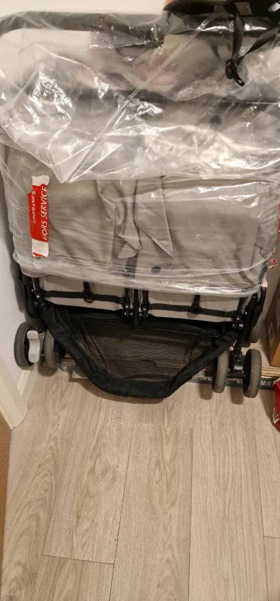Buggy for twins - Image 1