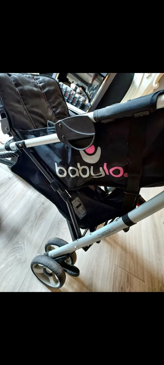 Stroller - Image 2