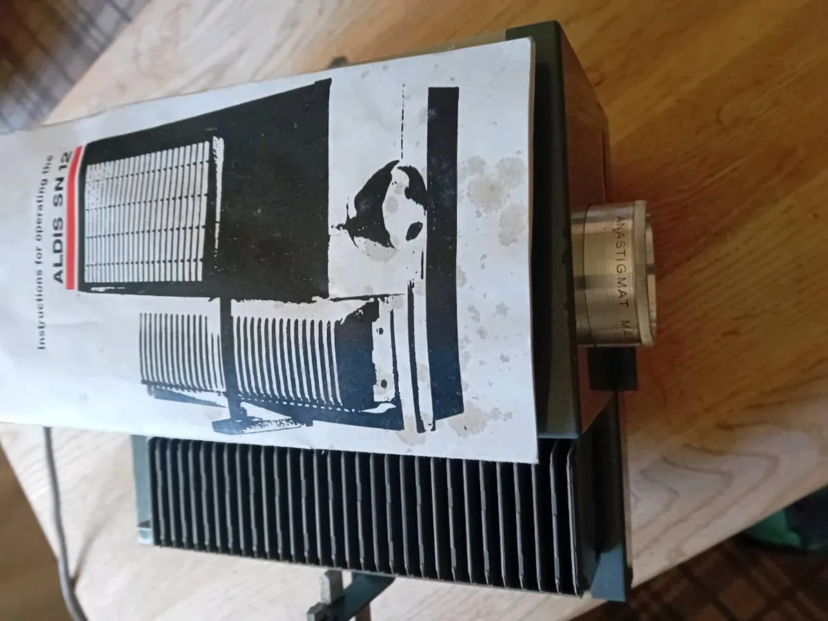 Aldis SN 12 projector& Skreen. - Image 4