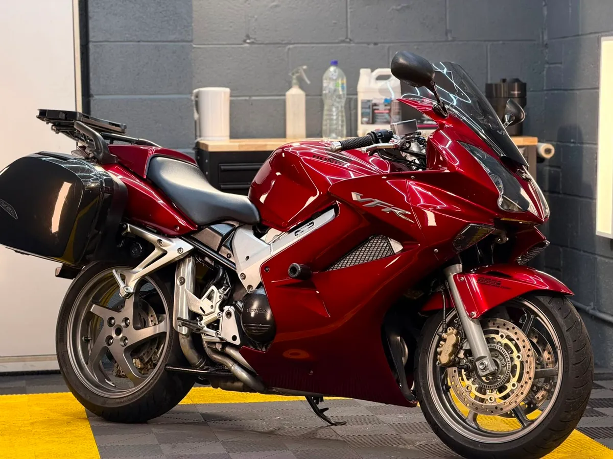 Honda vfr800 vtec - Image 2