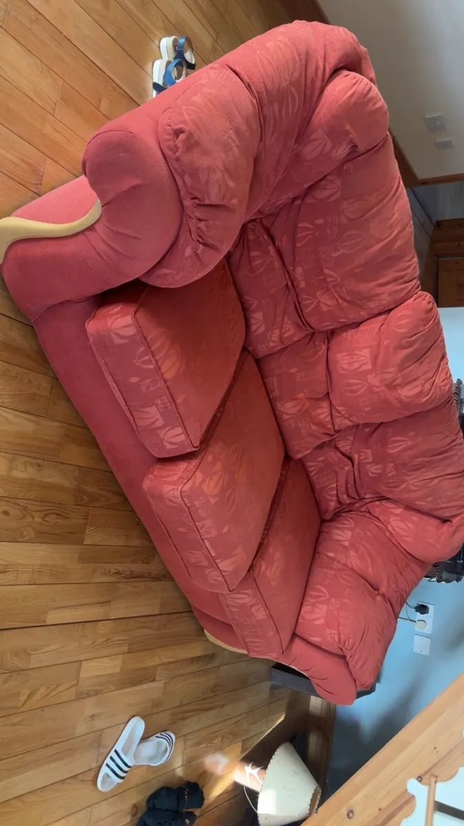 Couch and armchairs - Image 1