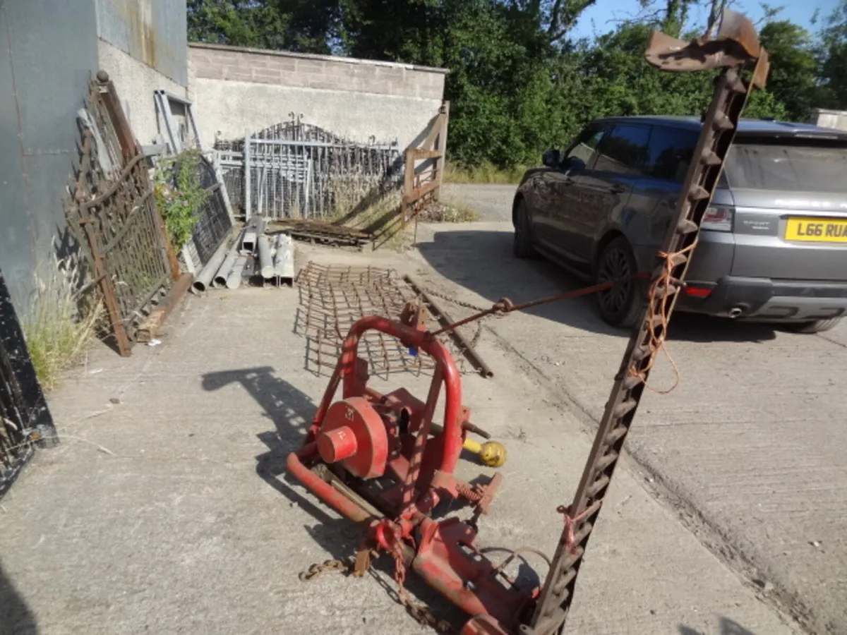 IH International Finger Bar Reaper Mower - Image 4