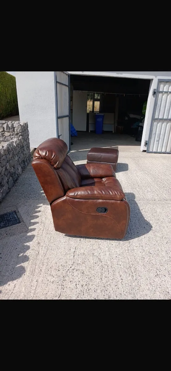 Recliner Chair - Image 3