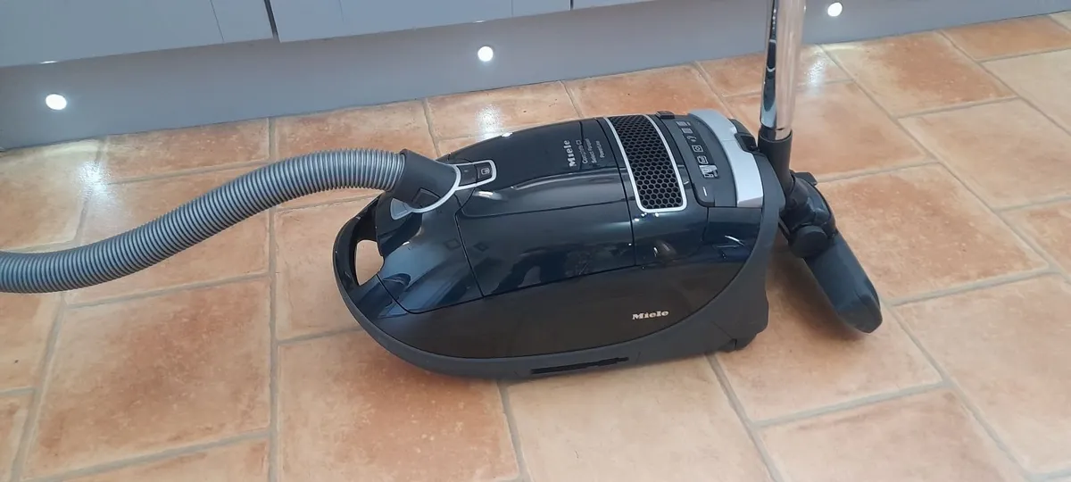 Miele vacuum/Hoover cleaner - Image 1
