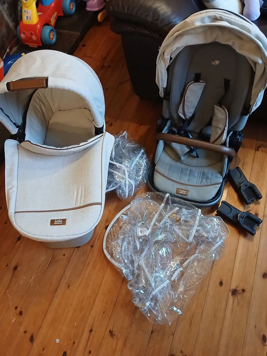 Joie buggy - Image 1