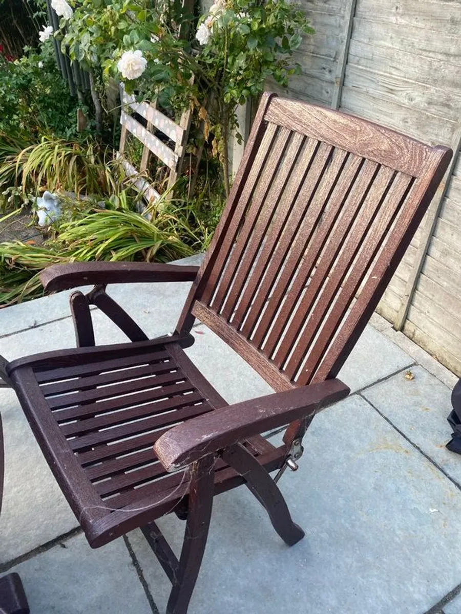 Teak garden table & chairs - Image 4