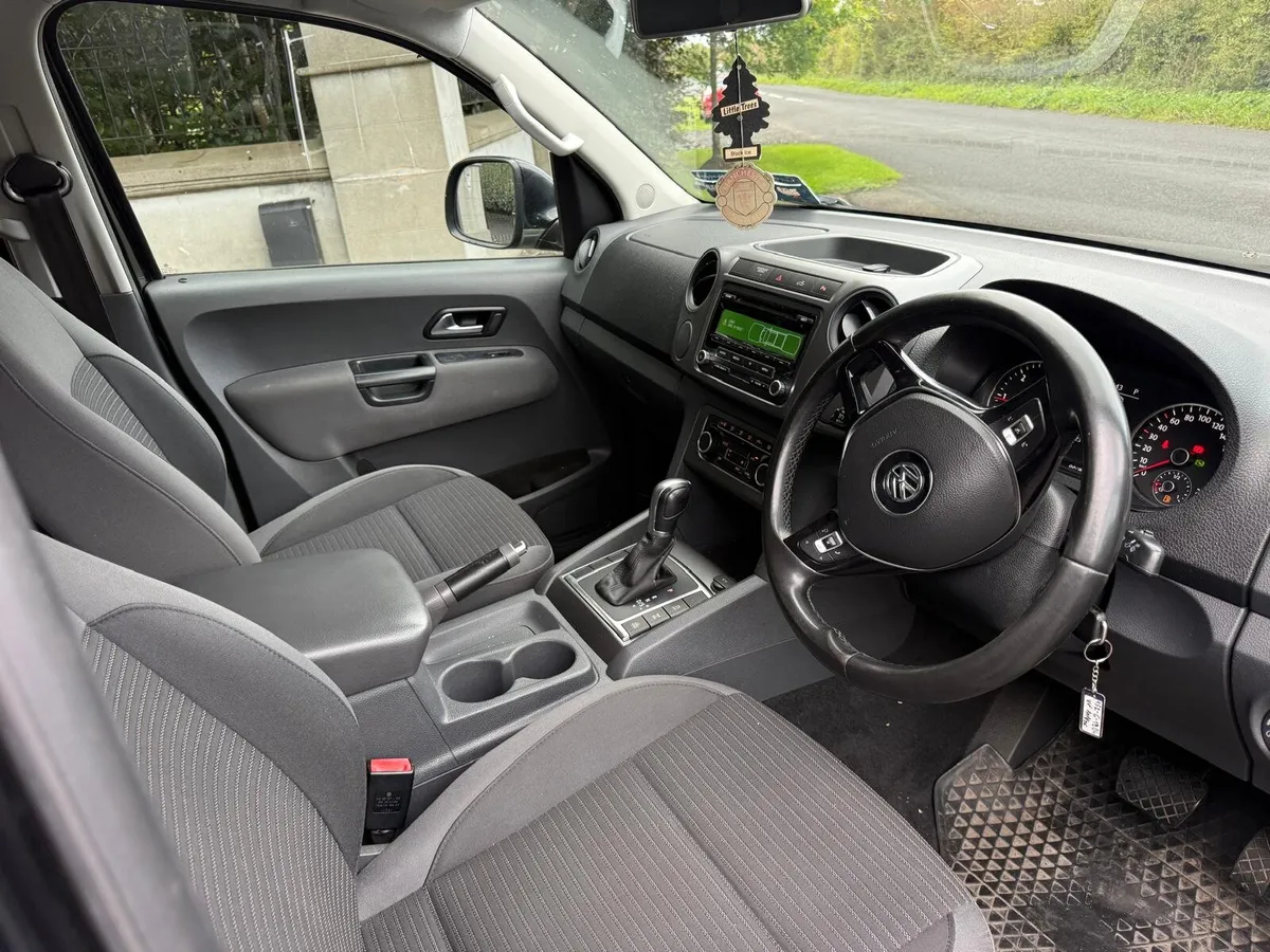 2015 152 Volkswagen amarok 2.0 automatic top spec - Image 3