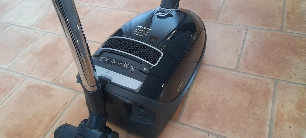 Miele vacuum/Hoover cleaner - Image 3