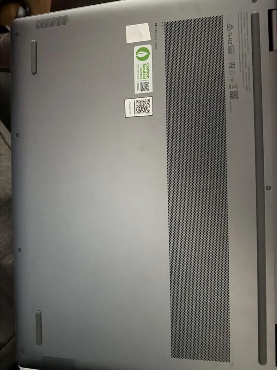 Lenovo Yoga 7 2-in-1 32GB RAM (comes with original charger and pen included!) (this is touchscreen btw with windows hello) - Image 2