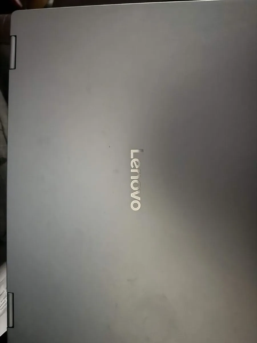 Lenovo Yoga 7 2-in-1 32GB RAM (comes with original charger and pen included!) (this is touchscreen btw with windows hello) - Image 3