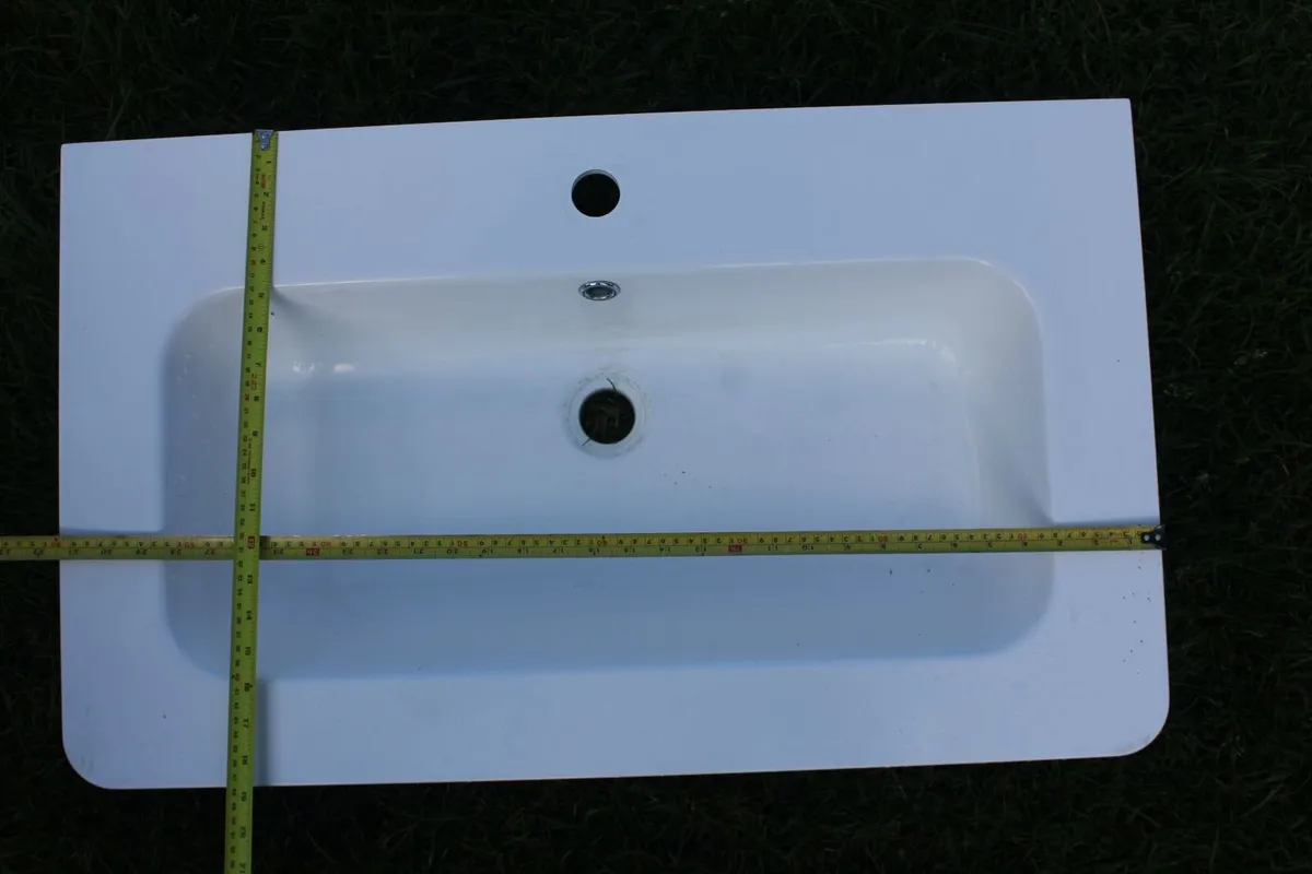 Two wash hand basins - Image 2