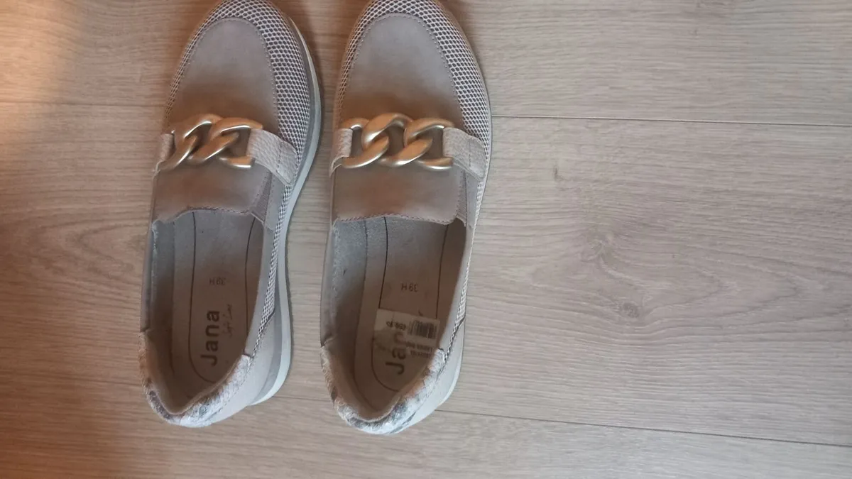 Shoes - Image 3